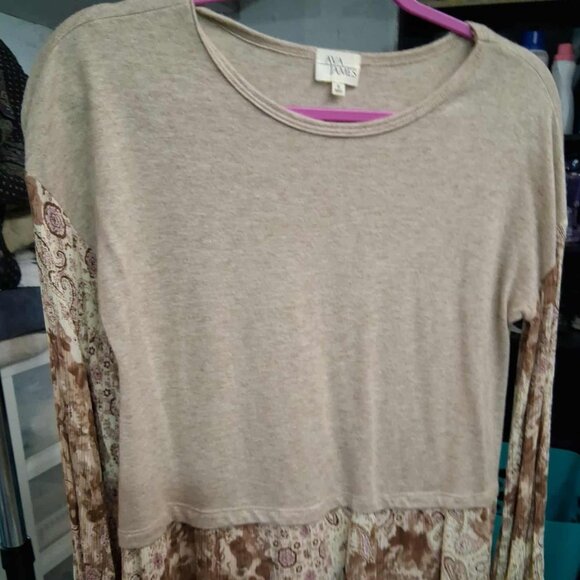 Ava James 2Fer Beige Sweater Vest / Long Sleeve Print Blouse, SIZE SMALL - Picture 1 of 9